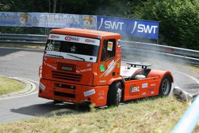 user4169_pic3936_1245087123